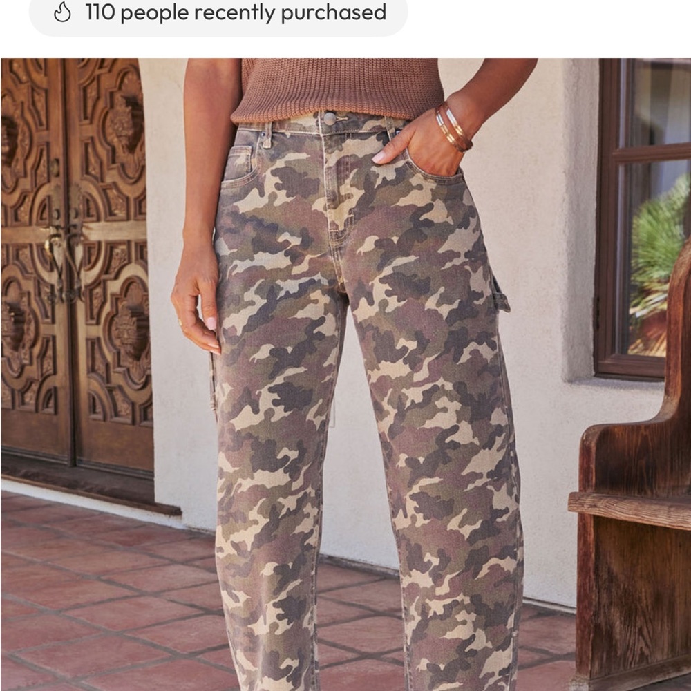 Rolend Super Stretch High Rise Barrel
Leg Camo Jeans - Picture 5 of 5